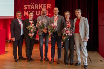 Gewählte DGB-Regionsgeschäftsführer*innen Sachsen mit Daniela Kolbe und Ralf Hron.
